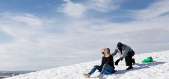 Madrid parkında kar keyfi