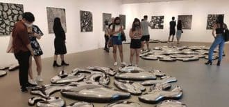 Japon sanatçı Yayoi Kusama’nın “Yeni Resimler”‘i Singapur’da