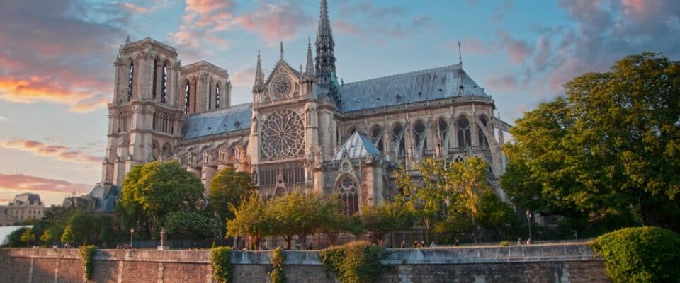 Cathédrale Notre-Dame de Paris: Paris’in Efsanevi Mimari İncisi